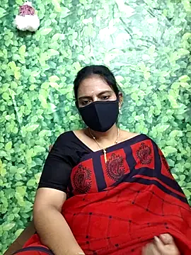 Queen-Neha online show from 12-16-25, 05:51