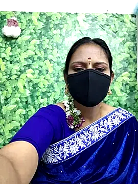 Queen-Neha online show from 12-20-25, 06:37