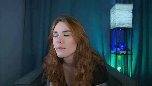 foxy cute4you online show from 11-23-25, 06:08