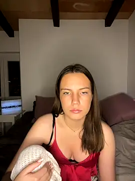 Snapshot of Sandrasnoww chatting on 12-04-25, 08:17 Sandrasnoww online show from 12-04-25, 08:17