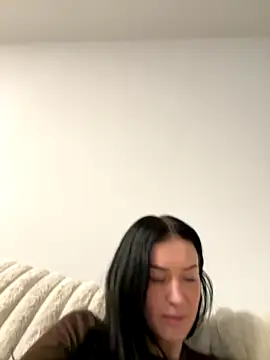 alysiamarie00 online show from 11-18-25, 02:39