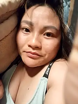 Lee-Thee online show from 11-19-25, 01:33