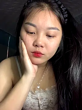 Baa-bee22 online show from 12-01-25, 04:17