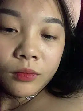 Baa-bee22 online show from 12-14-25, 05:13