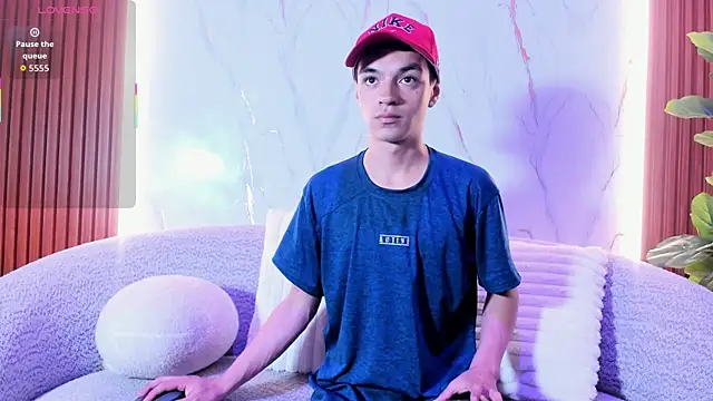 Snapshot of krisstormvg chatting on 11-18-25, 08:13 krisstormvg online show from 11-18-25, 08:13