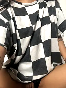 I-Am-Vilu online show from 11-22-25, 06:23