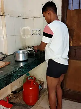 Snapshot of Zinexraj chatting on 03-01-26, 01:29 Zinexraj online show from 03-01-26, 01:29