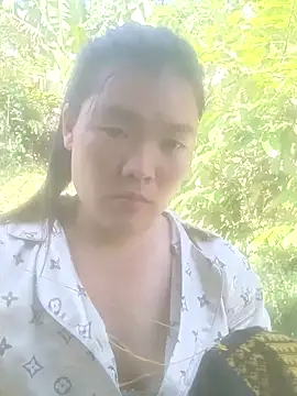 Snapshot of meomeo-00 chatting on 11-28-25, 07:00 meomeo-00 online show from 11-28-25, 07:00