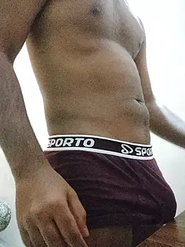 Snapshot of BhonduBaby chatting on 11-23-25, 06:41 BhonduBaby online show from 11-23-25, 06:41