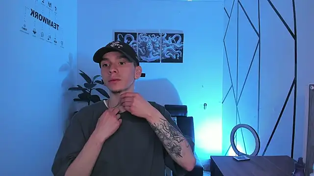 James Adams 01 online show from 11-25-25, 03:23