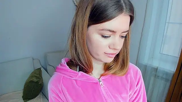 AngelesBenitz online show from 12-16-25, 07:13