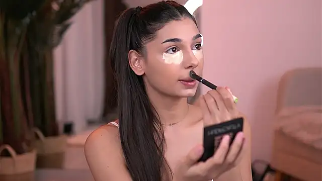 LuvCaprice online show from 01-10-26, 02:52