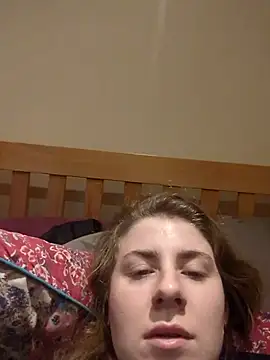 hotwetvix online show from 11-18-25, 09:47