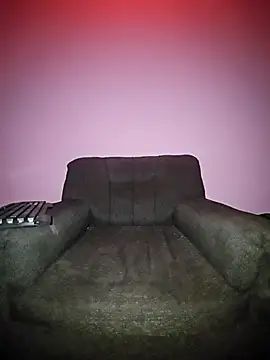 Chiplikk6009 online show from 12-17-25, 09:32