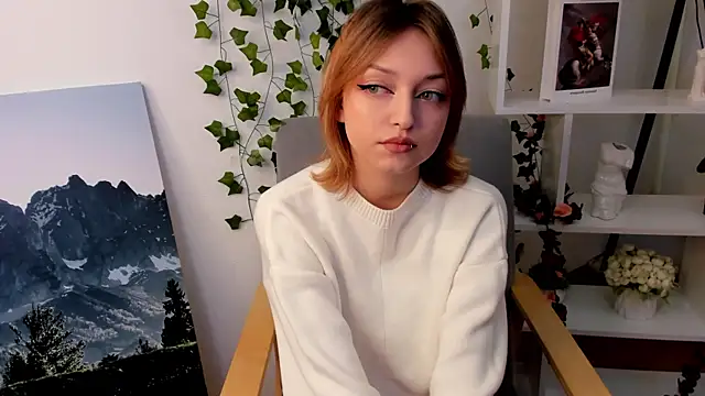 Snapshot of LeontineAtala chatting on 11-18-25, 07:57 LeontineAtala online show from 11-18-25, 07:57