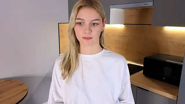 DebraVaughn online show from 12-01-25, 06:13