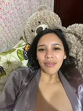 Snapshot of Esmerald_1111 chatting on 11-20-25, 09:42 Esmerald 1111 online show from 11-20-25, 09:42