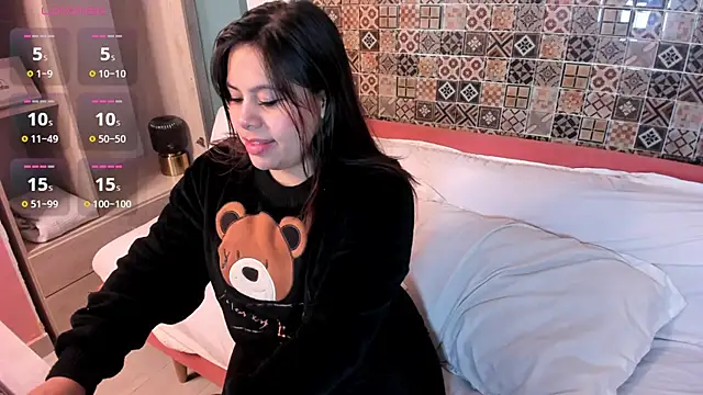 Snapshot of luna_velvett_ chatting on 12-02-25, 11:15 luna velvett online show from 12-02-25, 11:15