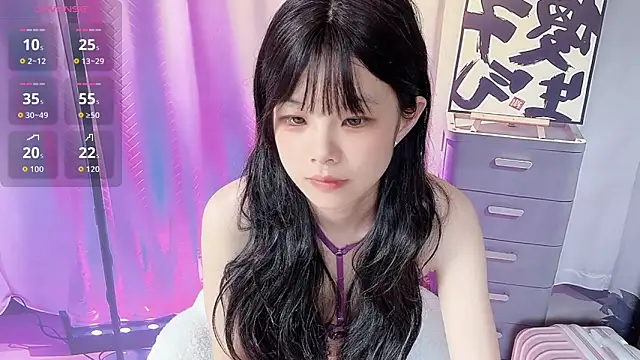 Snapshot of bunny-- chatting on 12-05-25, 06:44 bunny-- online show from 12-05-25, 06:44