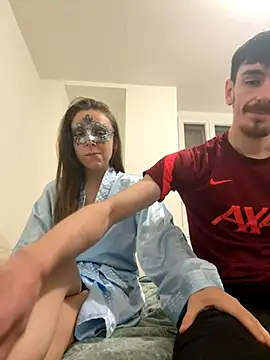 Snapshot of DuoDesir1 chatting on 11-24-25, 08:41 DuoDesir1 online show from 11-24-25, 08:41