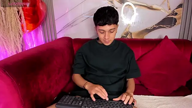 Davidtravell online show from 11-20-25, 12:49