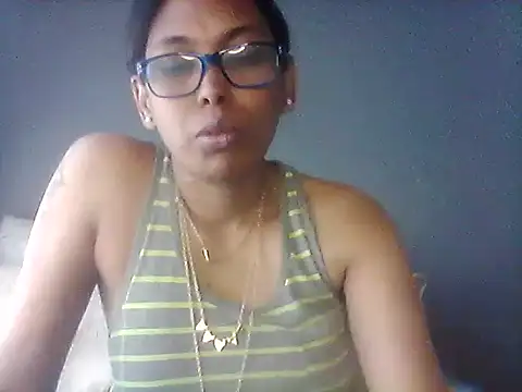 Snapshot of TiaBlaze chatting on 11-30-25, 08:51 TiaBlaze online show from 11-30-25, 08:51