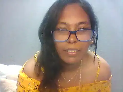 Snapshot of TiaBlaze chatting on 12-01-25, 07:19 TiaBlaze online show from 12-01-25, 07:19