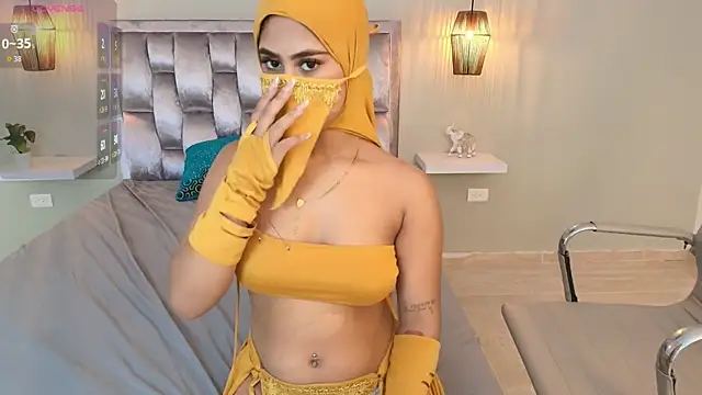 Snapshot of Natash_khalal chatting on 12-03-25, 09:02 Natash khalal online show from 12-03-25, 09:02