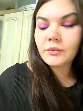 Snapshot of Maru992699 chatting on 11-25-25, 09:26 Maru992699 online show from 11-25-25, 09:26