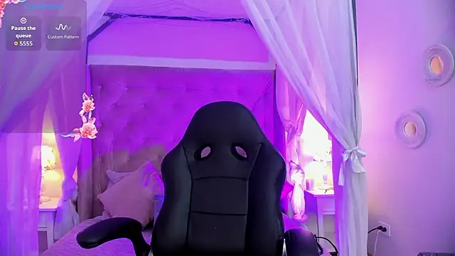 Snapshot of Annie_Petters chatting on 02-02-26, 12:48 Annie Petters online show from 02-02-26, 12:48