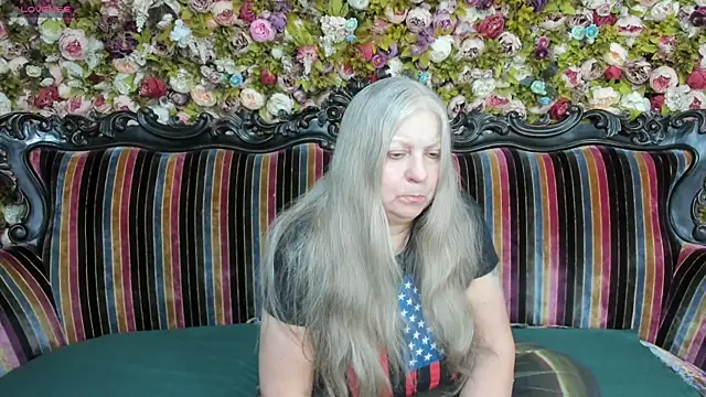 Snapshot of mariabelladonna chatting on 02-19-26, 10:06 mariabelladonna online show from 02-19-26, 10:06