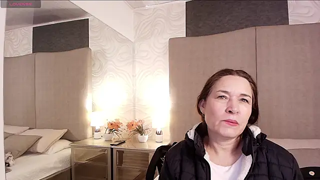 Snapshot of helen_larkin chatting on 08-04-26, 06:43 helen larkin online show from 08-04-26, 06:43