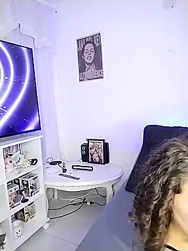 Snapshot of MarieTaylor_ chatting on 02-13-26, 03:13 MarieTaylor online show from 02-13-26, 03:13