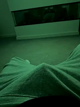 Snapshot of -bfc1882- chatting on 11-23-25, 09:14 -bfc1882- online show from 11-23-25, 09:14