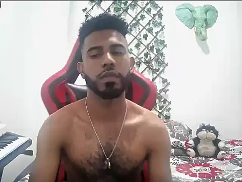 alberthot11 online show from 12-05-25, 07:43