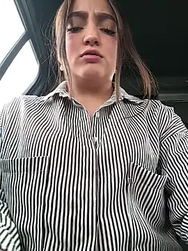 Juanita Rojas online show from 11-24-25, 04:29