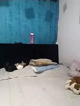 Snapshot of Emmyxxx chatting on 11-27-25, 11:07 Emmyxxx online show from 11-27-25, 11:07