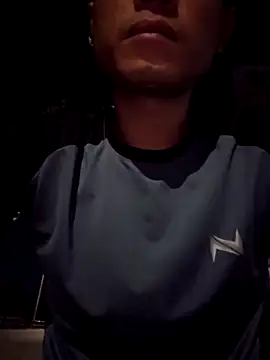 huykkk99 online show from 11-25-25, 03:45