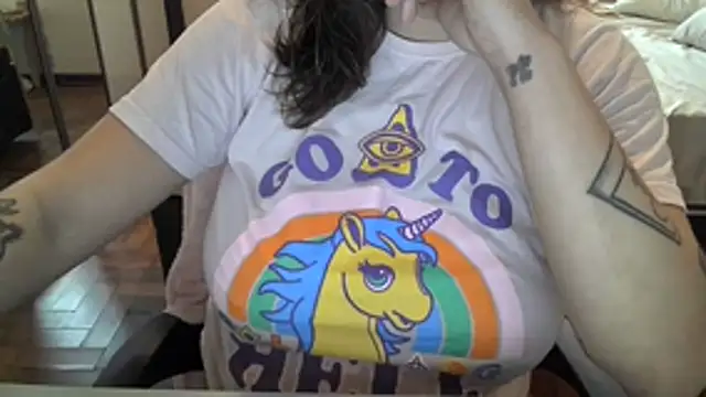 xxxluana online show from 02-09-26, 05:28