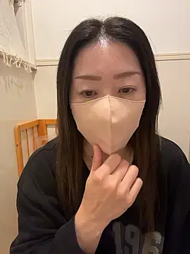 Snapshot of ---AN--- chatting on 01-19-26, 04:00 ---AN--- online show from 01-19-26, 04:00