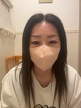 Snapshot of ---AN--- chatting on 02-14-26, 02:47 ---AN--- online show from 02-14-26, 02:47