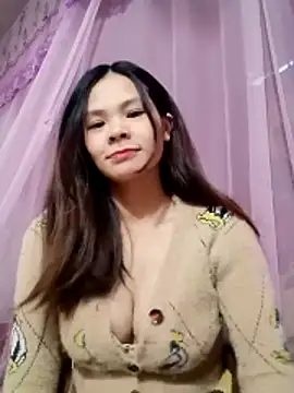quynhquynh  online show from 02-03-26, 12:20
