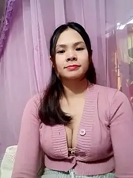 quynhquynh  online show from 02-05-26, 03:33