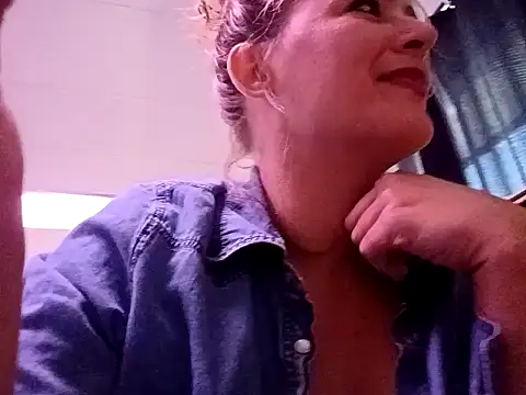 whitecream88 online show from 12-13-25, 07:53