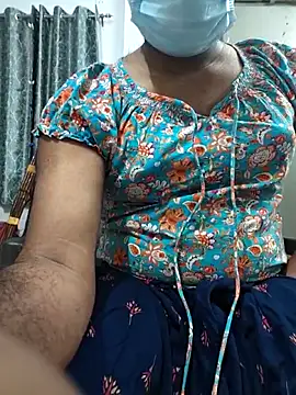 Littlehardon online show from 12-18-25, 01:50