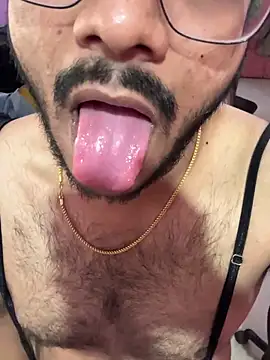 Snapshot of Ranveer0801 chatting on 12-16-25, 07:57 Ranveer0801 online show from 12-16-25, 07:57