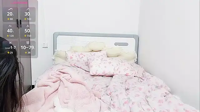 Snapshot of Ava-Baby chatting on 11-27-25, 01:51 Ava-Baby online show from 11-27-25, 01:51