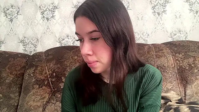 DebbiGoodknight online show from 01-19-26, 05:44