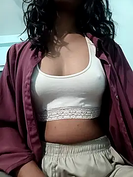 Snapshot of Purnima_18 chatting on 12-02-25, 02:34 Purnima 18 online show from 12-02-25, 02:34