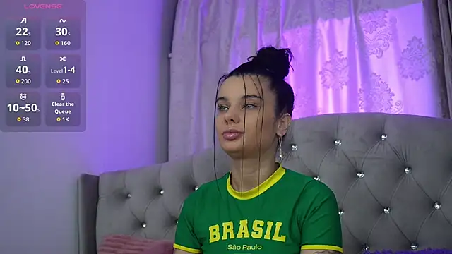 lovely sophia  online show from 12-18-25, 05:46